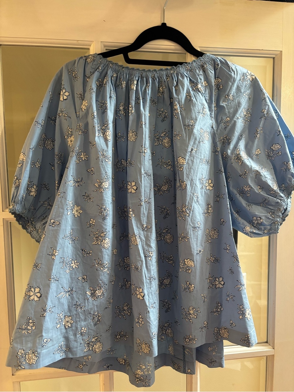 Doen Light Blue “Tennessee” Floral Peasant Top - Picture 4 of 5